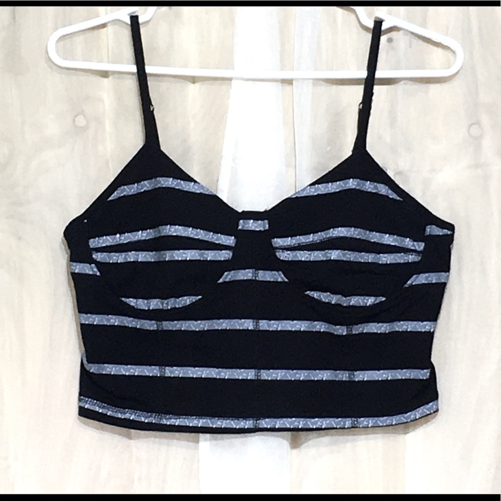 Crop top size Large
